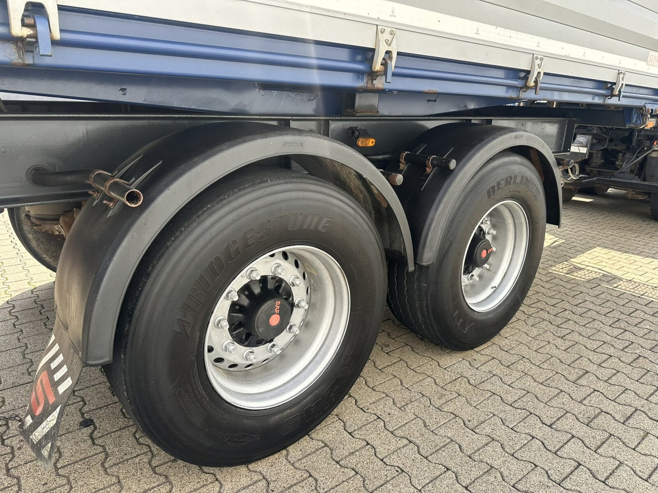 Schwarzmüller M-Serie M-Serie, Alu-Bordwände, ca. 11m³ - Pótkocsi billenőplatós: 5 kép. Schwarzmüller M-Serie M-Serie, Alu-Bordwände, ca. 11m³ - Pótkocsi billenőplatós: 5 kép.