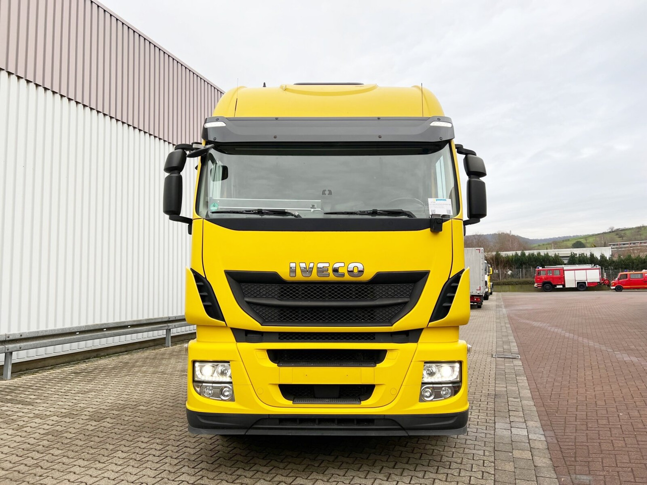 Darus autó, Platós teherautó Stralis AS260SY48 6x2/4 Stralis AS260SY48 6x2/4, Kran Palfinger PK18001L am Heck, Lenk-/Liftachse: 8 kép.