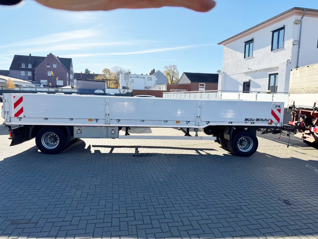 TP-BW 20,0 TP-BW 20,0, Twist-Lock - Platós pótkocsi: 2 kép. TP-BW 20,0 TP-BW 20,0, Twist-Lock - Platós pótkocsi: 2 kép.