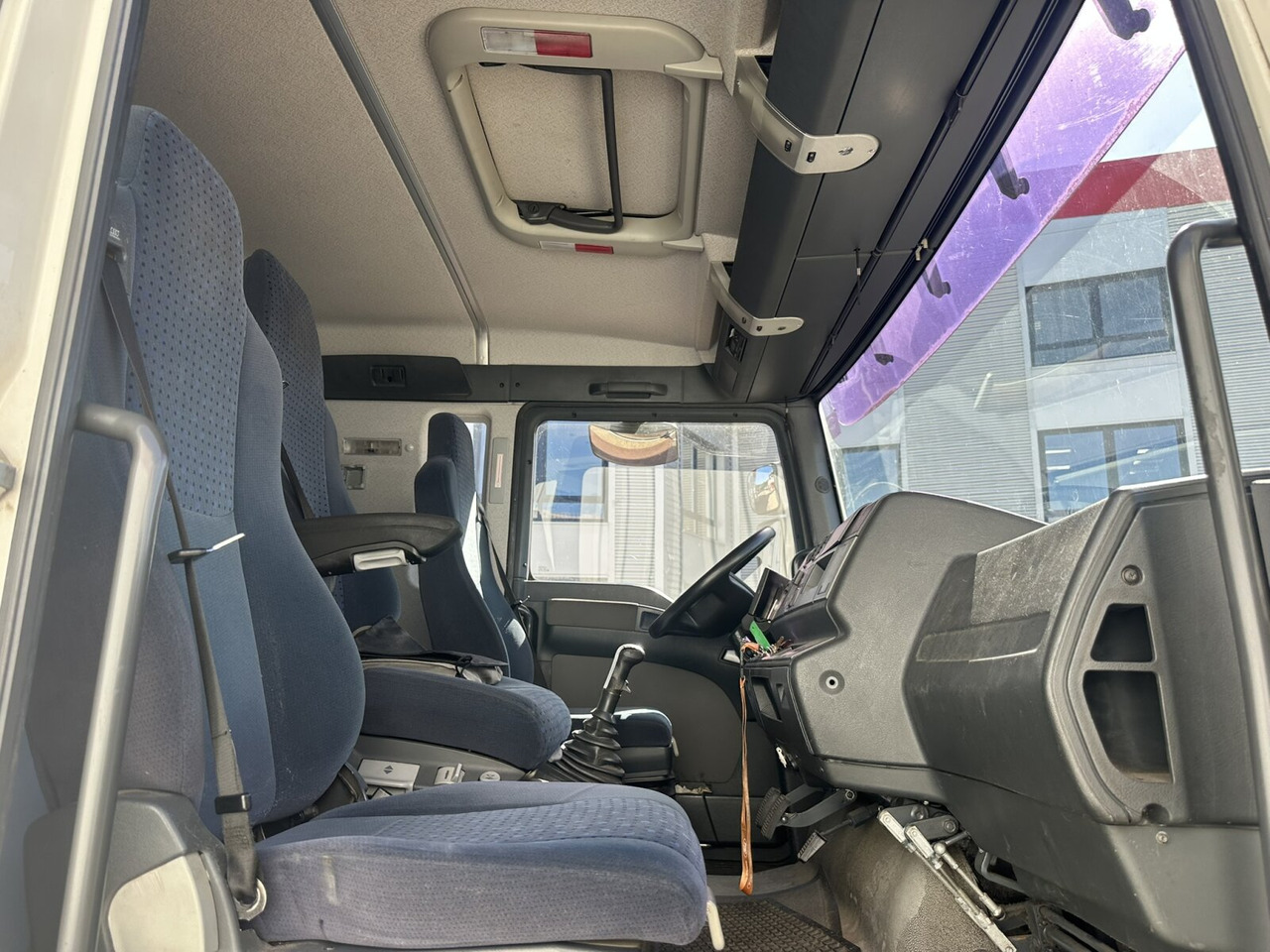 MAN TGA 18.360 LL 4x2 TGA 18.360 LL 4x2, Fahrschule - Teherautó: 3 kép. MAN TGA 18.360 LL 4x2 TGA 18.360 LL 4x2, Fahrschule - Teherautó: 3 kép.