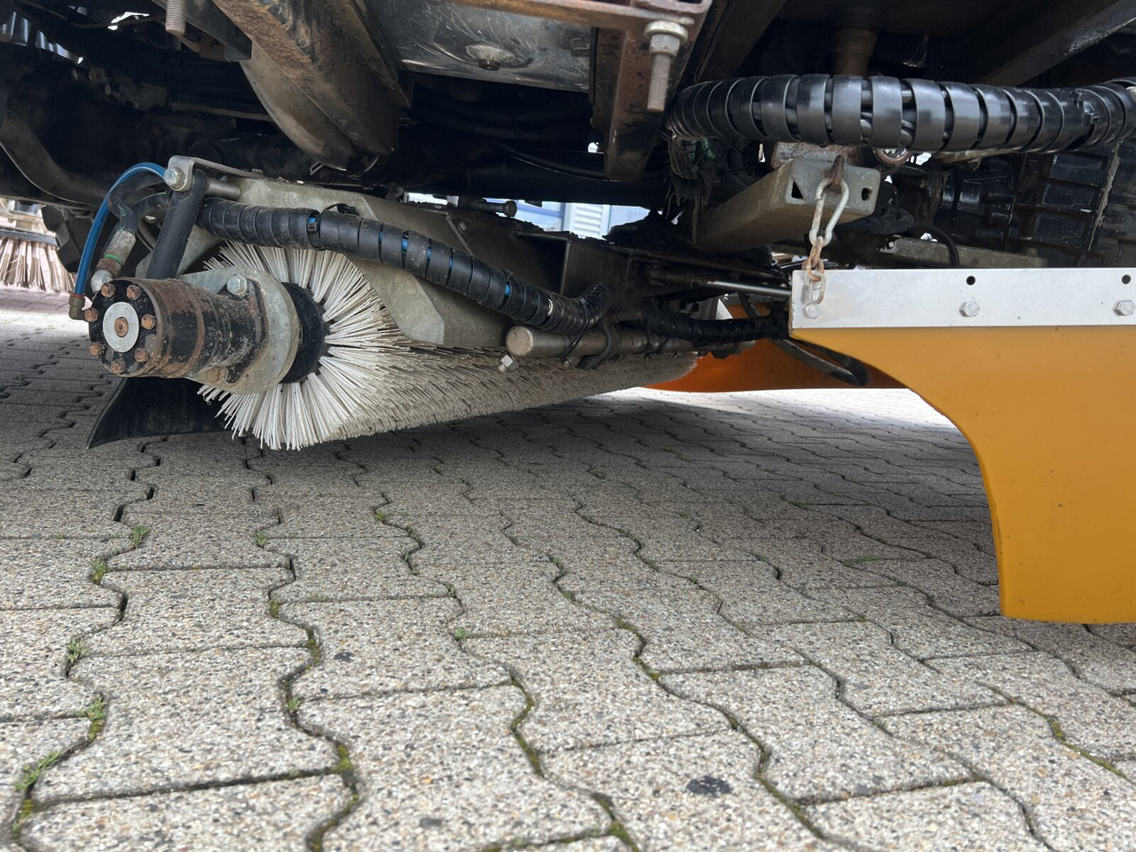 MAN TGM 13.280 4X4 BL TGM 13.280 4X4 BL, Kehhrmaschine Nothelfer Kobit K6 - Teherautó: 4 kép. MAN TGM 13.280 4X4 BL TGM 13.280 4X4 BL, Kehhrmaschine Nothelfer Kobit K6 - Teherautó: 4 kép.