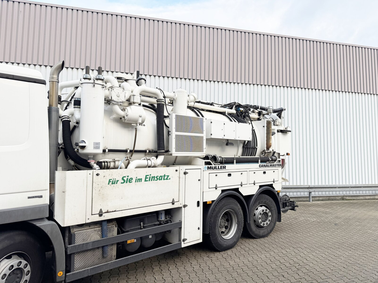 Teherautó Mercedes-Benz Actros 2536 L 6x2 Actros 2536 L 6x2, Müller Saug- und Spülwagen ca. 10,5m³, Lenkachse: 6 kép.