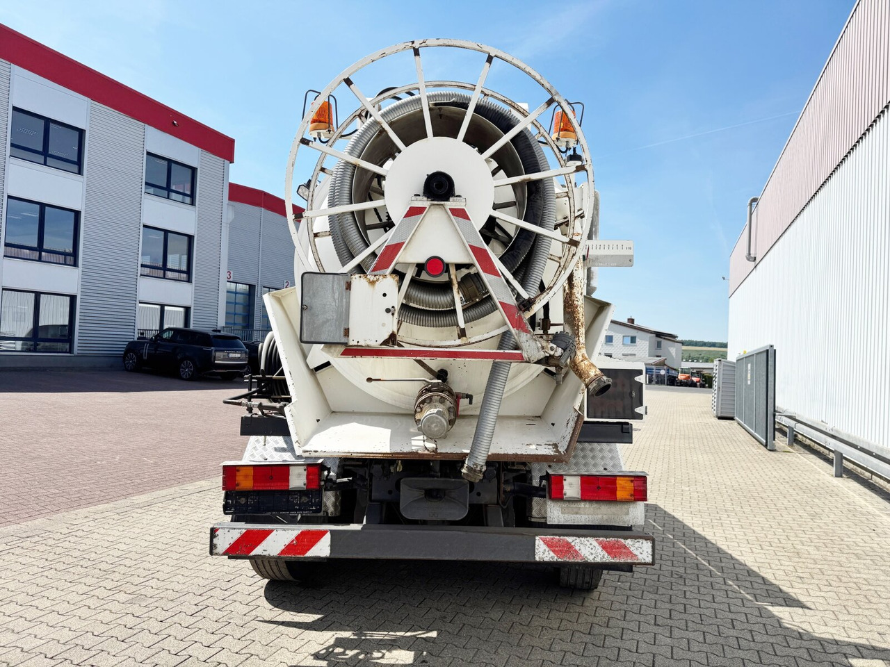 Mercedes-Benz Actros 2541 L 6x2 Actros 2541 L 6x2, Müller Saug-/Spülwagen ca. 12m³, Widi-Platte, Lift-/Lenkachse - Teherautó: 4 kép. Mercedes-Benz Actros 2541 L 6x2 Actros 2541 L 6x2, Müller Saug-/Spülwagen ca. 12m³, Widi-Platte, Lift-/Lenkachse - Teherautó: 4 kép.