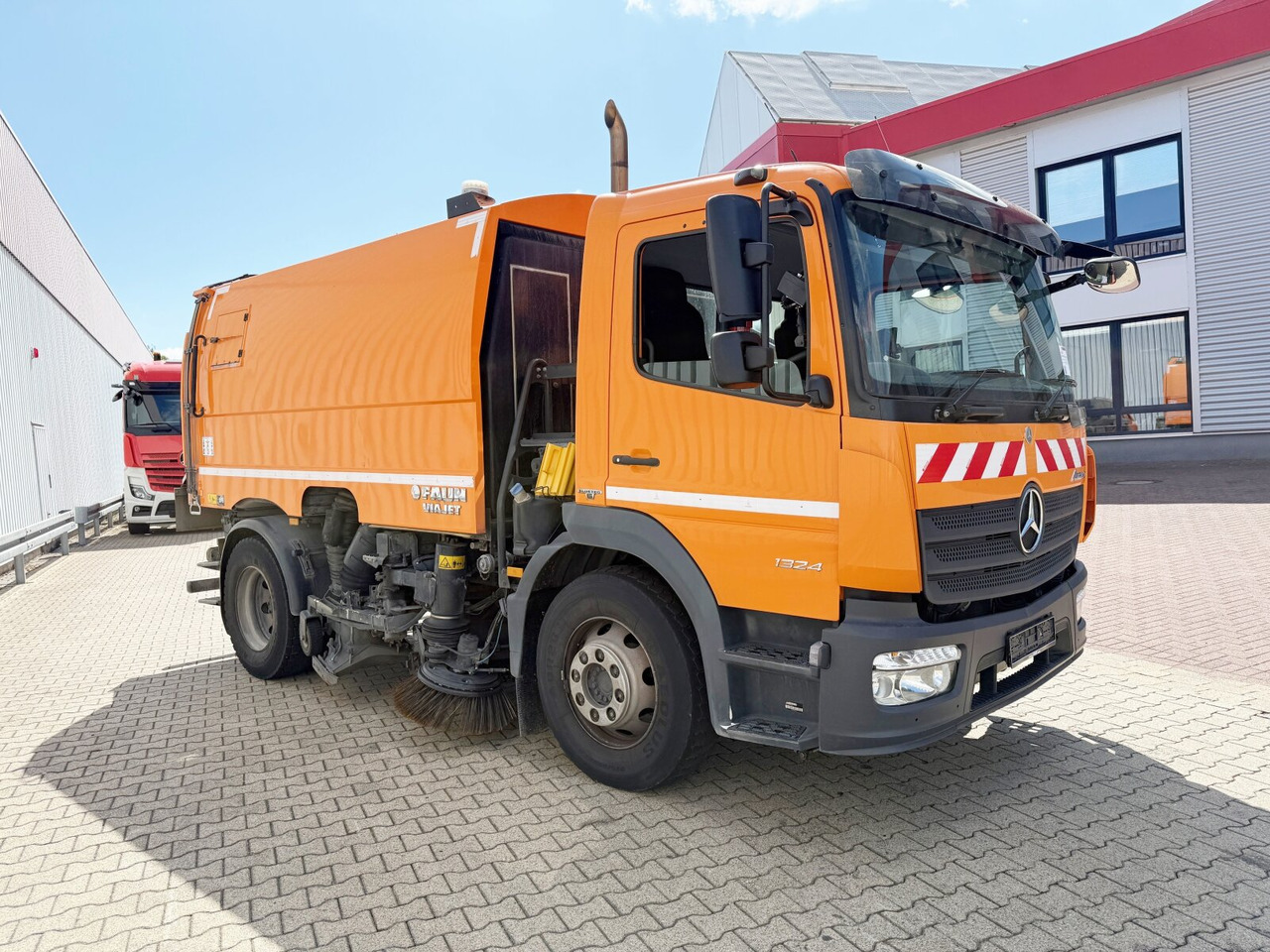 Mercedes-Benz Atego 1524 LKO 4x2 Atego 1524 LKO 4x2, Kehrmaschine FAUN Viajet 6RH - Teherautó: 1 kép. Mercedes-Benz Atego 1524 LKO 4x2 Atego 1524 LKO 4x2, Kehrmaschine FAUN Viajet 6RH - Teherautó: 1 kép.