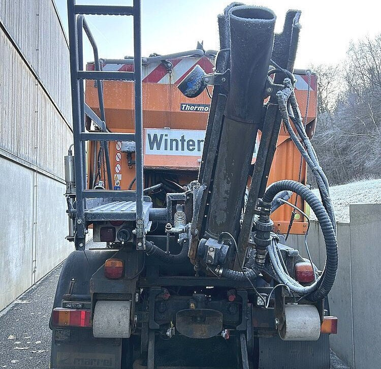 Trakker AD190T33WP 4x4 Trakker AD190T33WP 4x4, Winterdienstausstattung - Horgos rakodó teherautó: 4 kép. Trakker AD190T33WP 4x4 Trakker AD190T33WP 4x4, Winterdienstausstattung - Horgos rakodó teherautó: 4 kép.