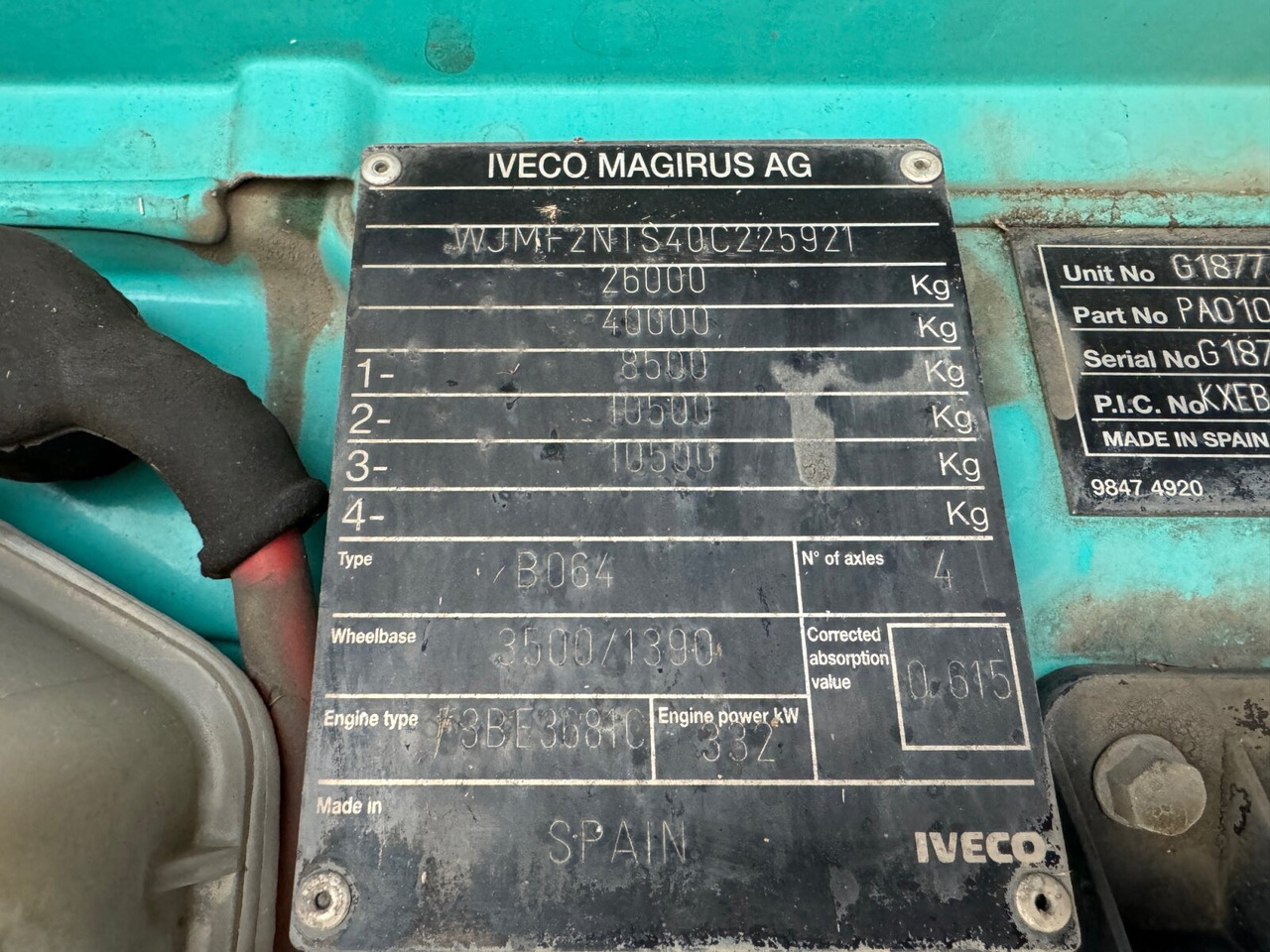 Trakker AD260T45W 6x6 Trakker AD260T45W 6x6 - Alvaz teherautó: 5 kép. Trakker AD260T45W 6x6 Trakker AD260T45W 6x6 - Alvaz teherautó: 5 kép.