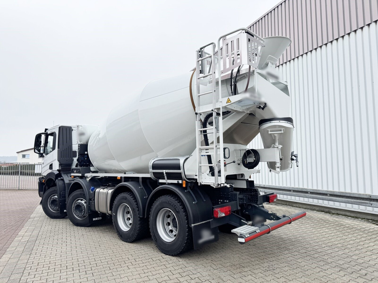 X-Way AD360X42BZ 8x4 X-Way AD360X42BZ 8x4, Karrena 9/10m³ - Betonmixer: 4 kép. X-Way AD360X42BZ 8x4 X-Way AD360X42BZ 8x4, Karrena 9/10m³ - Betonmixer: 4 kép.