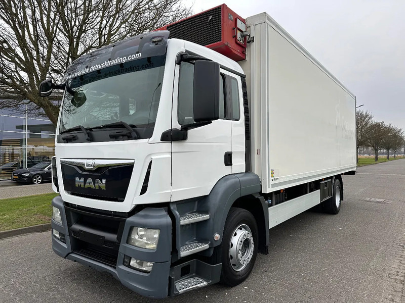 MAN TGS 18.360 TGS 18 360 + FRIGOBLOCK FK25 MULTITEMP + LIFT / LADEBORDWAND 2000 KG + EURO 6 + AIRCO - Hűtős teherautó: 1 kép. MAN TGS 18.360 TGS 18 360 + FRIGOBLOCK FK25 MULTITEMP + LIFT / LADEBORDWAND 2000 KG + EURO 6 + AIRCO - Hűtős teherautó: 1 kép.