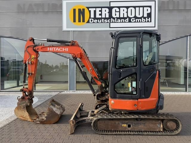 Hitachi ZX 33 U-5A CLR - Minikotró: 1 kép. Hitachi ZX 33 U-5A CLR - Minikotró: 1 kép.