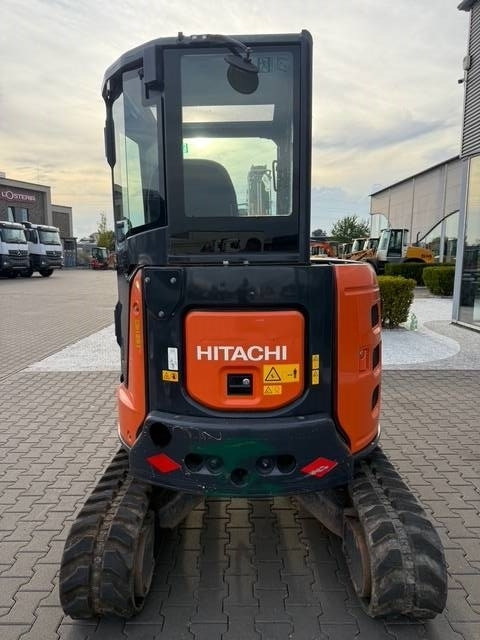 Hitachi ZX 33 U-5A CLR - Minikotró: 4 kép. Hitachi ZX 33 U-5A CLR - Minikotró: 4 kép.