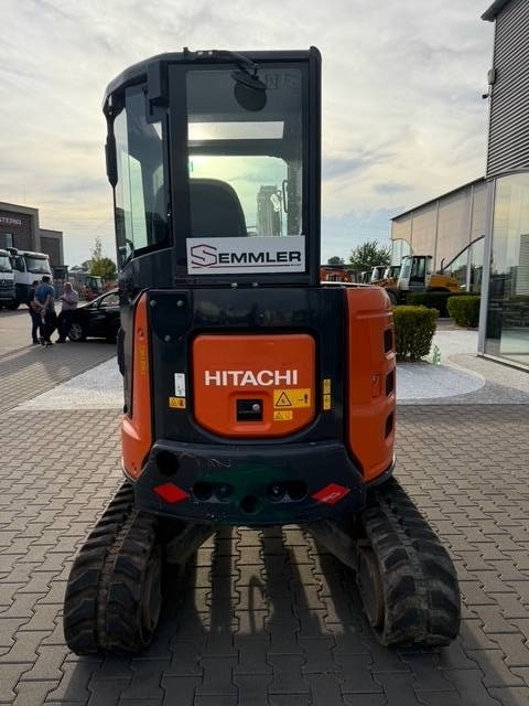 Hitachi ZX 33 U-5A CLR - Minikotró: 3 kép. Hitachi ZX 33 U-5A CLR - Minikotró: 3 kép.