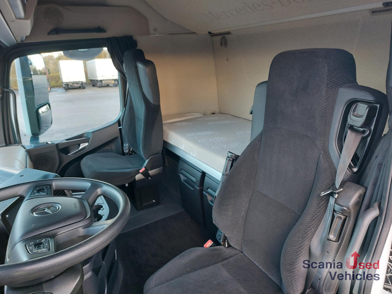 MERCEDES-BENZ 1845L Edscha - NUR KOMPLETT m. ANH.!!! - Ponyvás teherautó: 5 kép. MERCEDES-BENZ 1845L Edscha - NUR KOMPLETT m. ANH.!!! - Ponyvás teherautó: 5 kép.