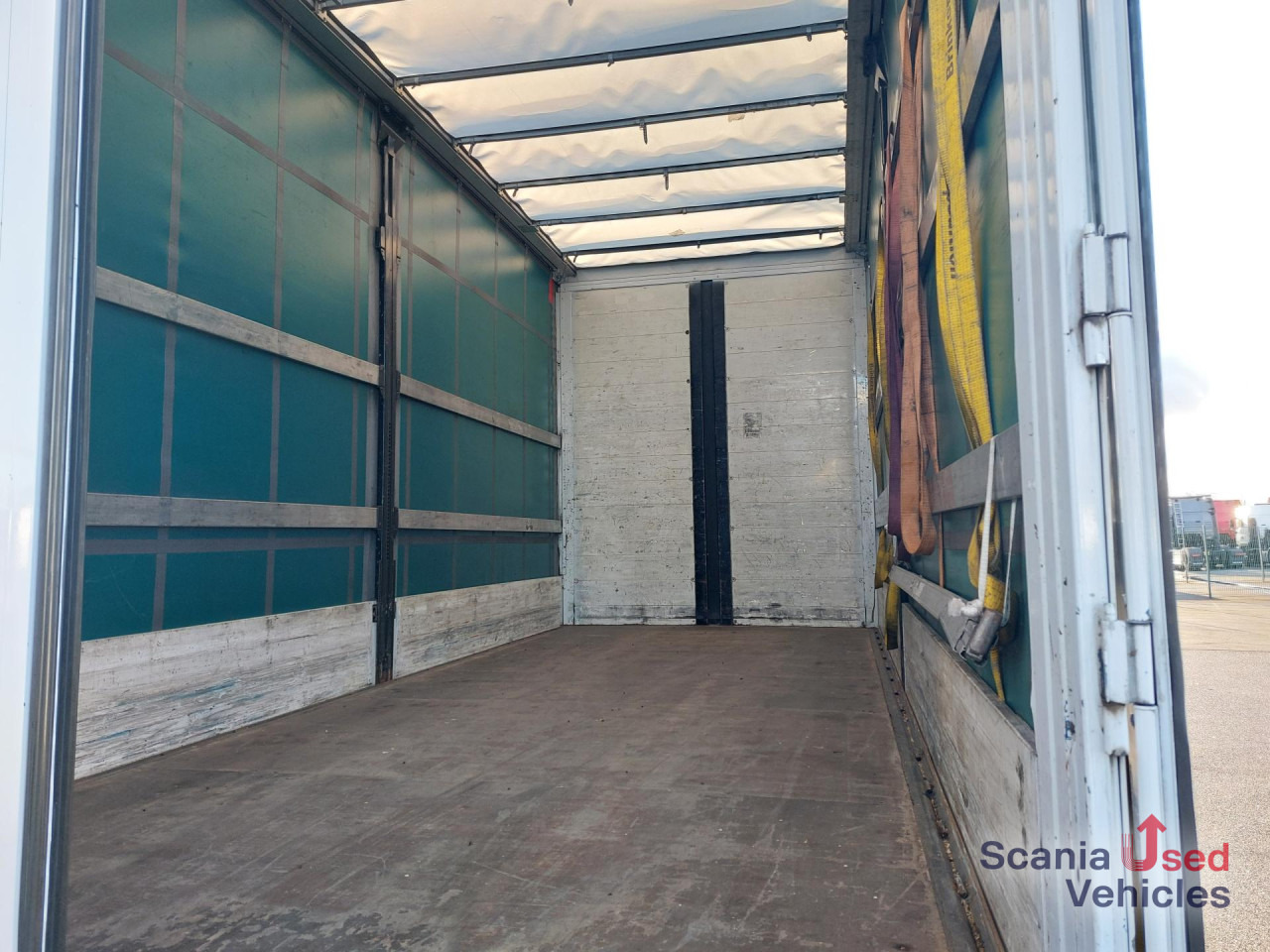 MERCEDES-BENZ 1845L Plane/Edscha NUR KOMPLETT m. ANH.!!! - Ponyvás teherautó: 3 kép. MERCEDES-BENZ 1845L Plane/Edscha NUR KOMPLETT m. ANH.!!! - Ponyvás teherautó: 3 kép.