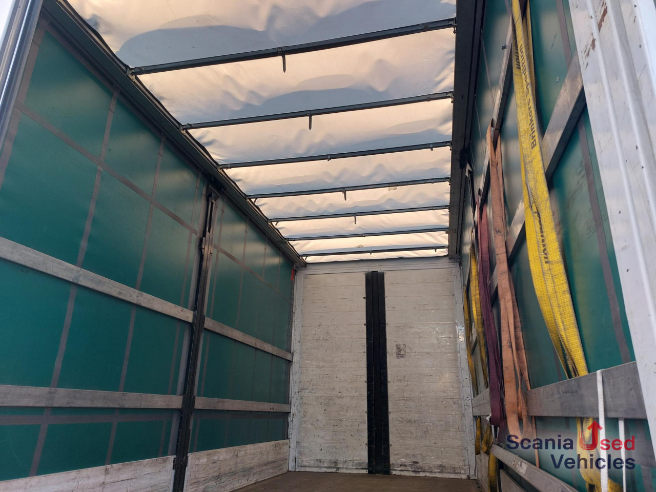 MERCEDES-BENZ 1845L Plane/Edscha NUR KOMPLETT m. ANH.!!! - Ponyvás teherautó: 2 kép. MERCEDES-BENZ 1845L Plane/Edscha NUR KOMPLETT m. ANH.!!! - Ponyvás teherautó: 2 kép.