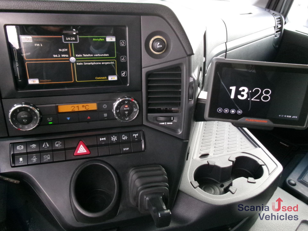 MERCEDES-BENZ Arocs 1846LS HAD mit Kipphydraulik - Nyergesvontató: 2 kép. MERCEDES-BENZ Arocs 1846LS HAD mit Kipphydraulik - Nyergesvontató: 2 kép.