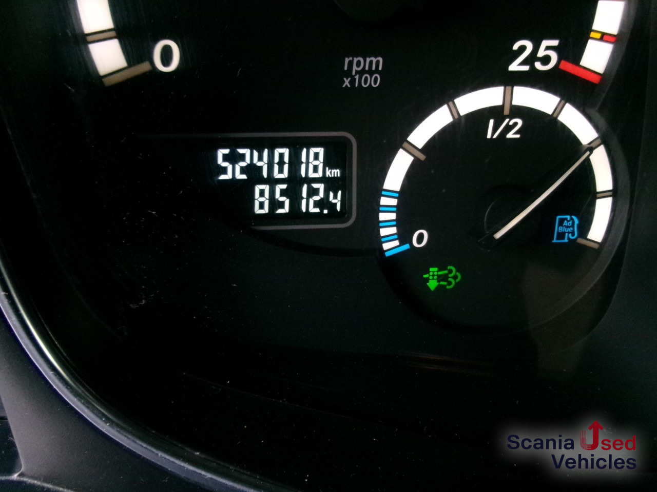 MERCEDES-BENZ Arocs 1846LS HAD mit Kipphydraulik - Nyergesvontató: 3 kép. MERCEDES-BENZ Arocs 1846LS HAD mit Kipphydraulik - Nyergesvontató: 3 kép.