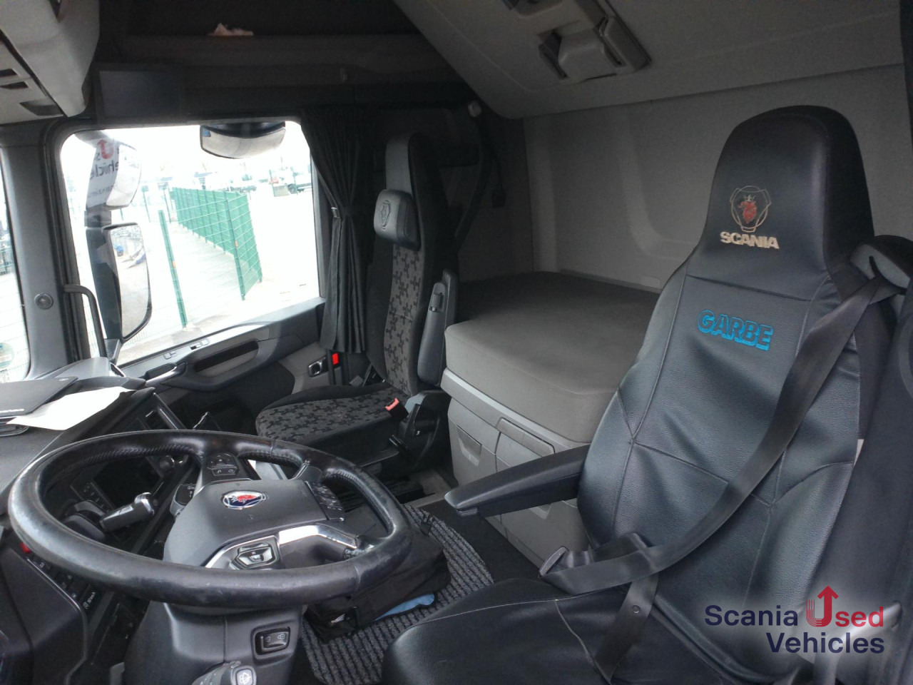 SCANIA R 410 A4x2LA LNG - Nyergesvontató: 2 kép. SCANIA R 410 A4x2LA LNG - Nyergesvontató: 2 kép.