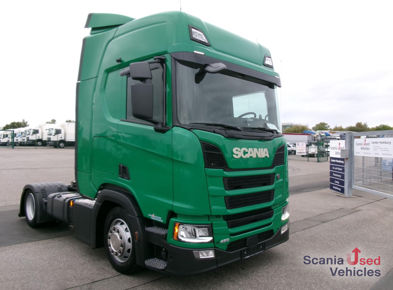 SCANIA R 450 A4x2EB 2 Tanks Standklima TOP!!! - Nyergesvontató: 1 kép. SCANIA R 450 A4x2EB 2 Tanks Standklima TOP!!! - Nyergesvontató: 1 kép.
