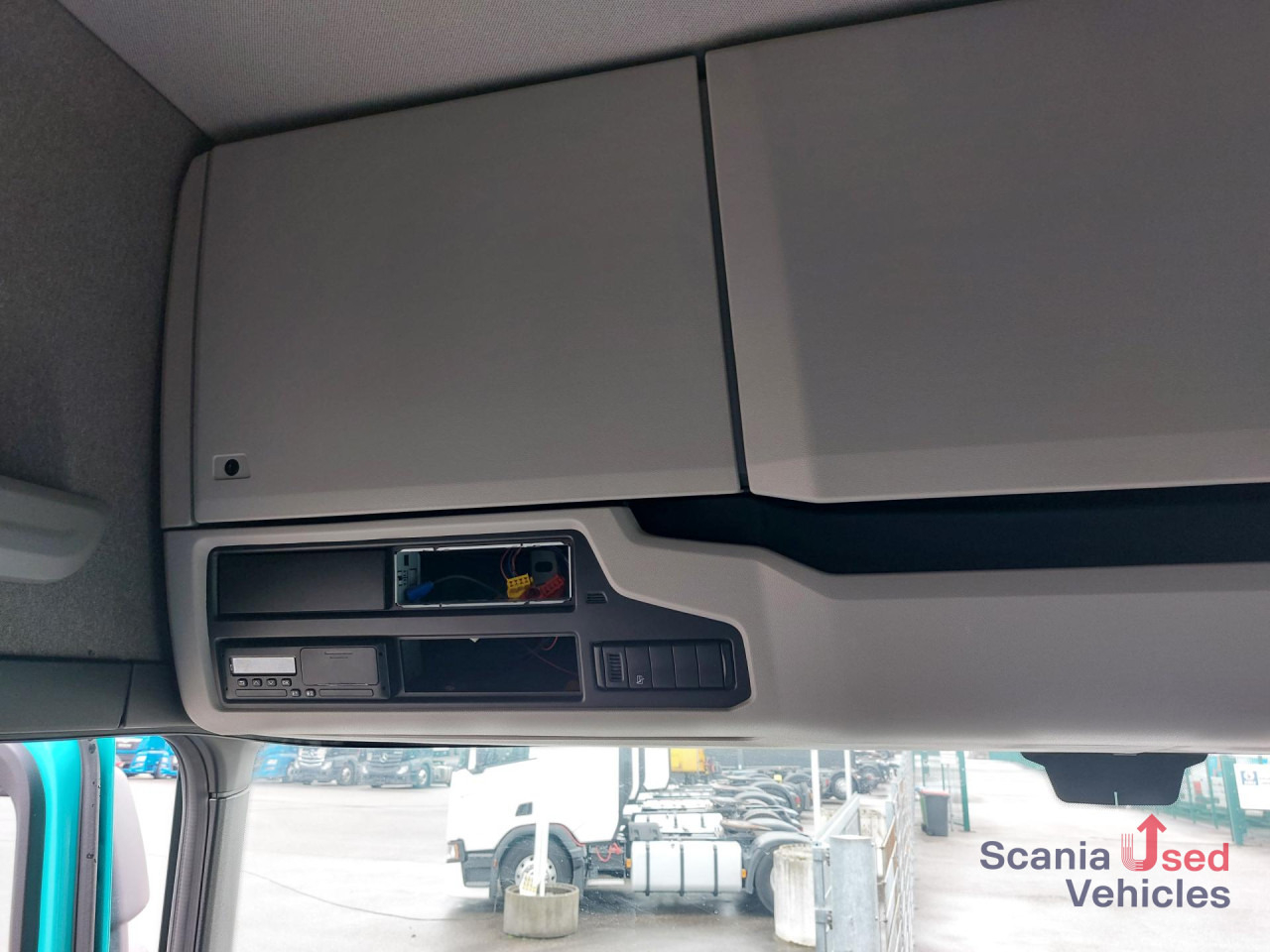 SCANIA R 450 A4x2EB Volumen Mega Jumbo Standklima Navi - Nyergesvontató: 2 kép. SCANIA R 450 A4x2EB Volumen Mega Jumbo Standklima Navi - Nyergesvontató: 2 kép.