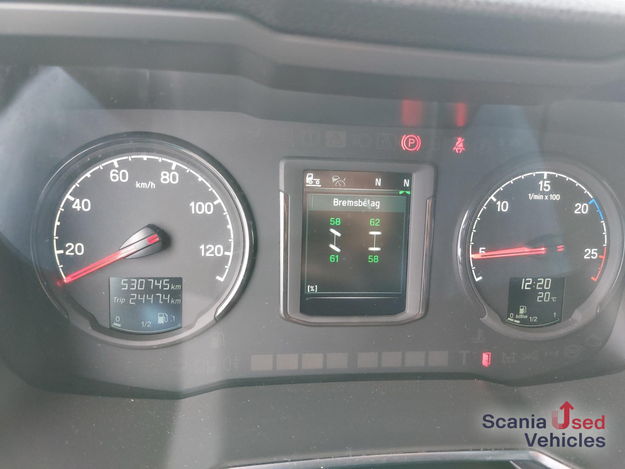 SCANIA R 450 A4x2EB Volumen Mega Jumbo Standklima Navi - Nyergesvontató: 3 kép. SCANIA R 450 A4x2EB Volumen Mega Jumbo Standklima Navi - Nyergesvontató: 3 kép.