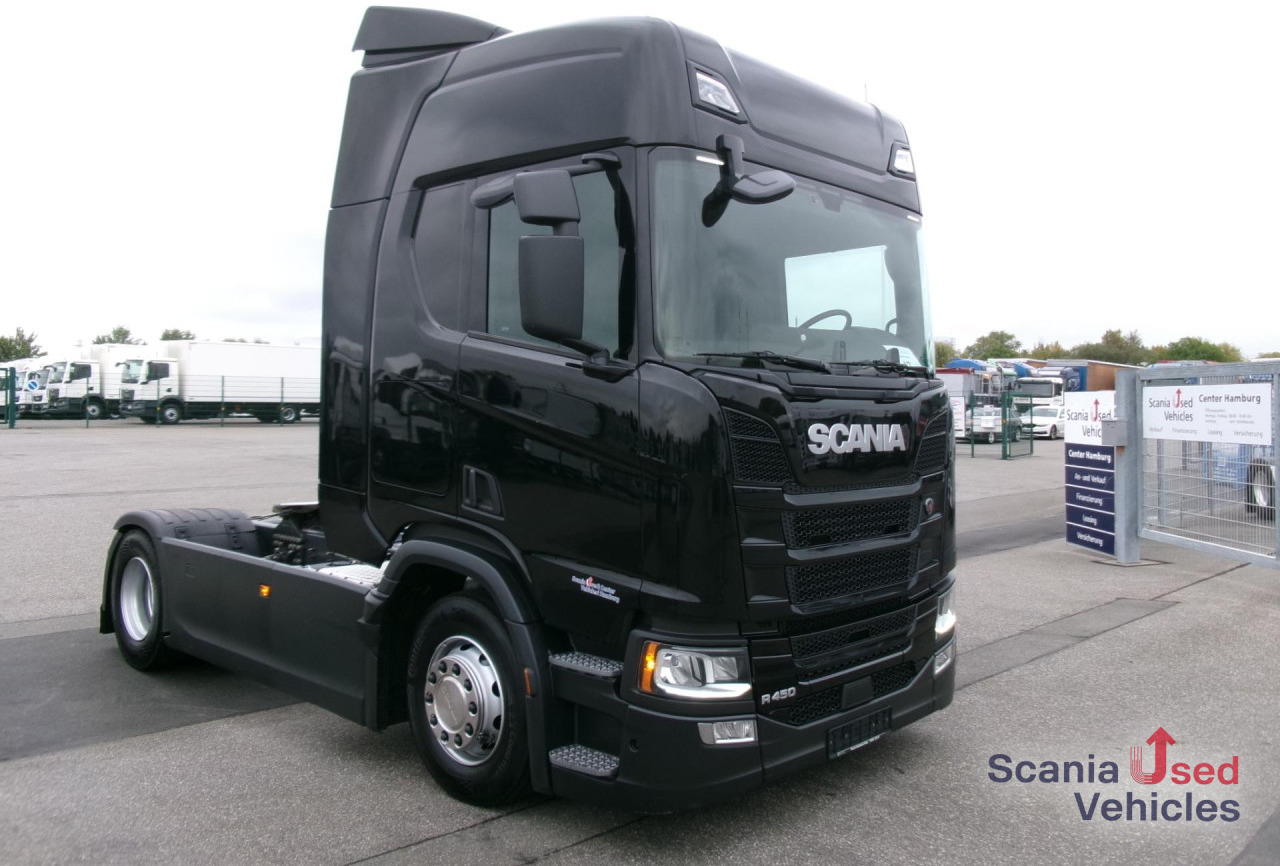 SCANIA R 450 A4x2NA - Nyergesvontató: 1 kép. SCANIA R 450 A4x2NA - Nyergesvontató: 1 kép.