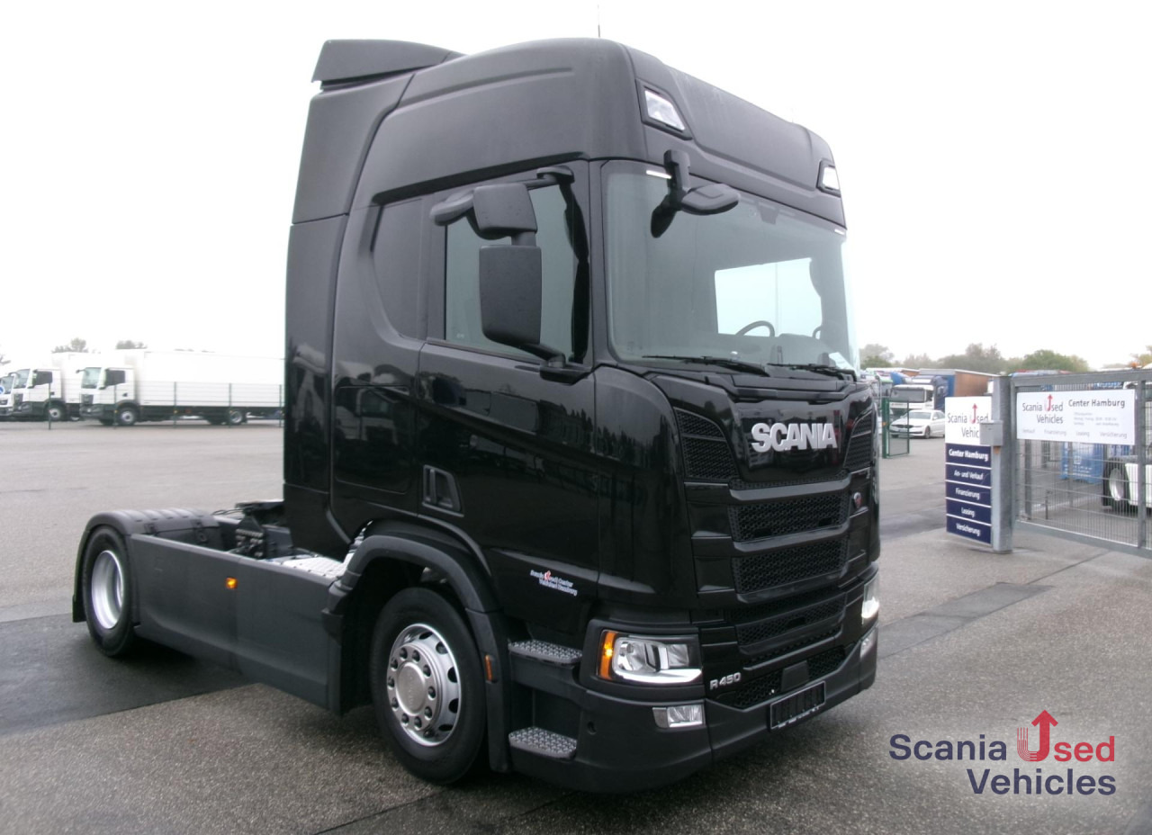 SCANIA R 450 A4x2NA - Nyergesvontató: 1 kép. SCANIA R 450 A4x2NA - Nyergesvontató: 1 kép.