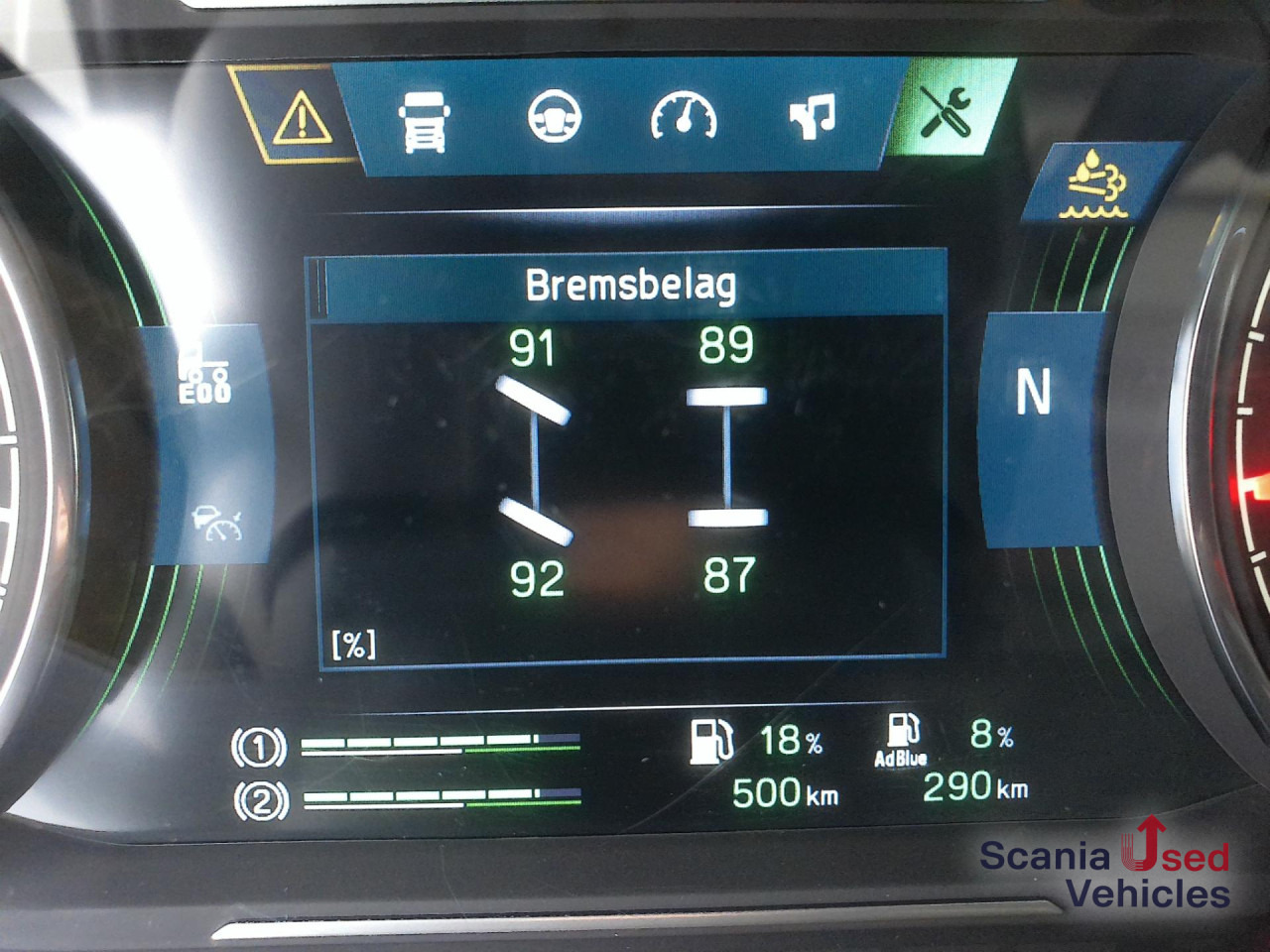 SCANIA R 460 A4x2NA - Nyergesvontató: 5 kép. SCANIA R 460 A4x2NA - Nyergesvontató: 5 kép.
