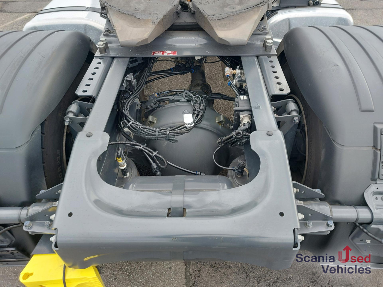 SCANIA R 460 A4x2NA,SUPER, 2 Kreis Hydraulik, NAVI, Stand - Nyergesvontató: 2 kép. SCANIA R 460 A4x2NA,SUPER, 2 Kreis Hydraulik, NAVI, Stand - Nyergesvontató: 2 kép.