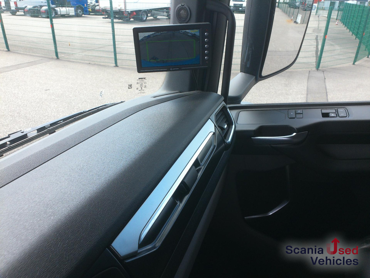 SCANIA R 500 A4x2NA Kipphydraulik - Nyergesvontató: 3 kép. SCANIA R 500 A4x2NA Kipphydraulik - Nyergesvontató: 3 kép.