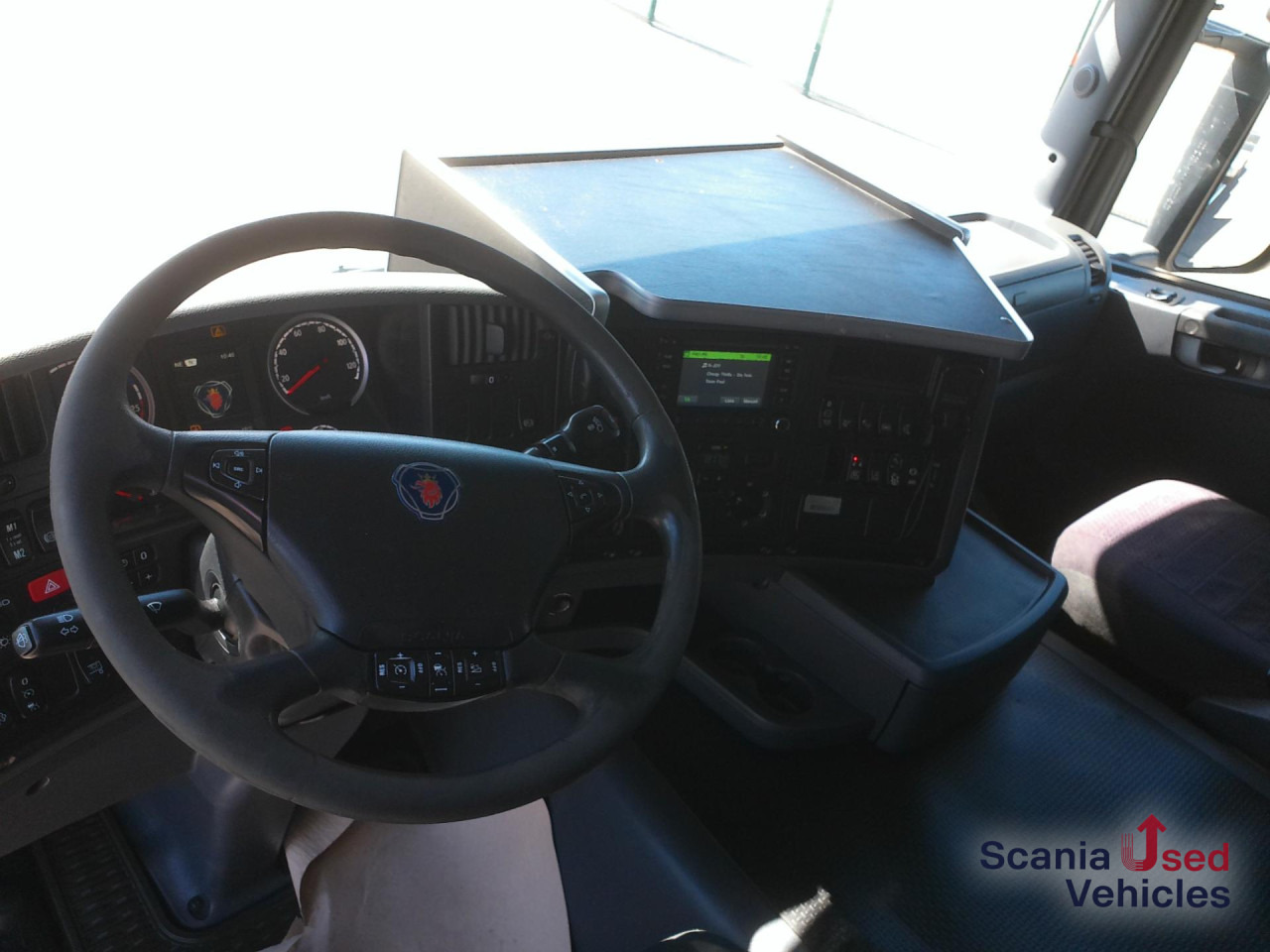 SCANIA G 410 LB6x2*4MNA Meiller RK20.70 - Horgos rakodó teherautó: 2 kép. SCANIA G 410 LB6x2*4MNA Meiller RK20.70 - Horgos rakodó teherautó: 2 kép.