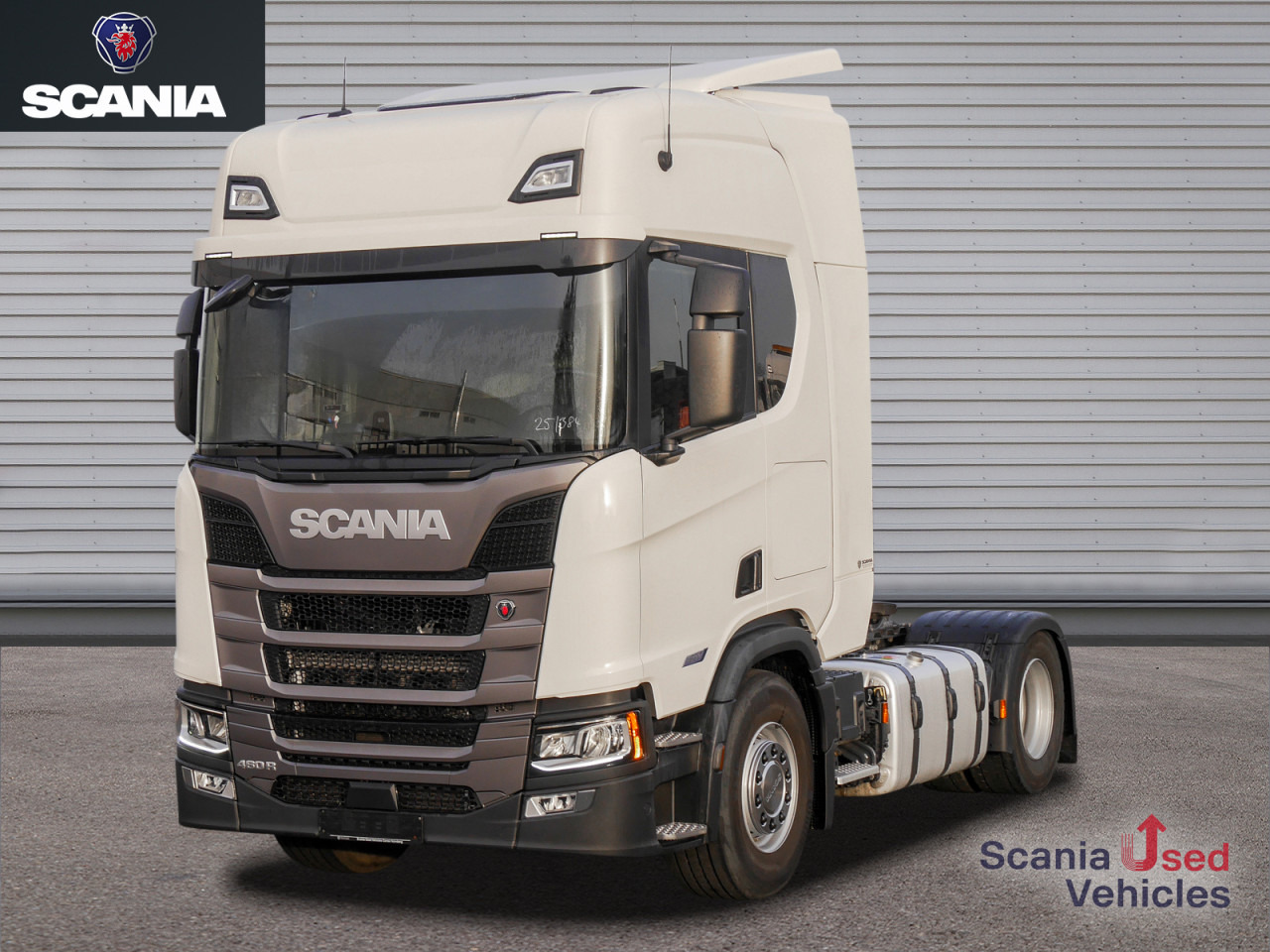 SCANIA R 460 A4x2NA - SUPER / Hydraulik - - Nyergesvontató: 1 kép. SCANIA R 460 A4x2NA - SUPER / Hydraulik - - Nyergesvontató: 1 kép.