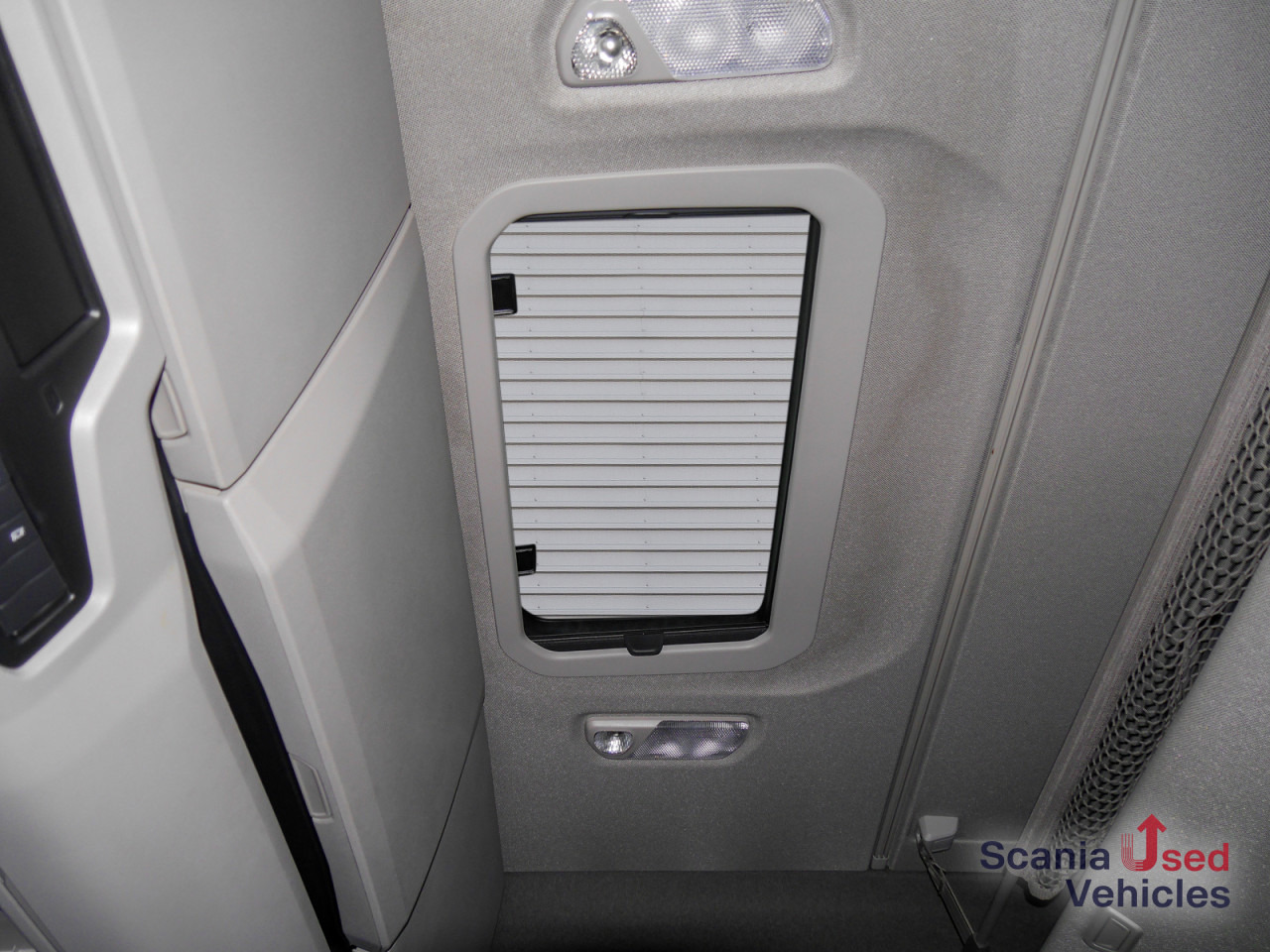 SCANIA R 460 A4x2NA - SUPER - - Nyergesvontató: 3 kép. SCANIA R 460 A4x2NA - SUPER - - Nyergesvontató: 3 kép.