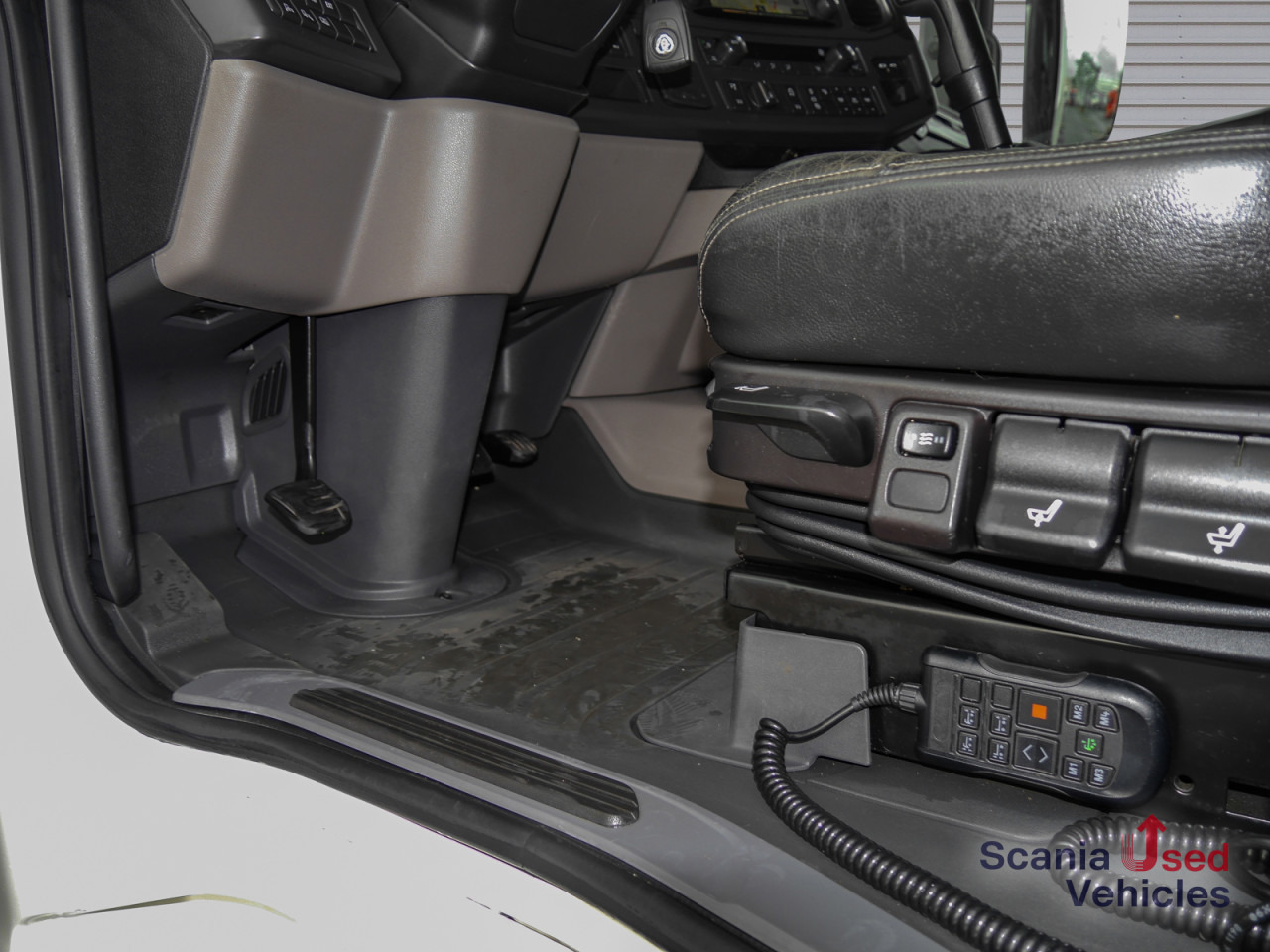 SCANIA R 450 B6x2NB - Schaltgetriebe / LBW - - Cserefelépítményes teherautó: 3 kép. SCANIA R 450 B6x2NB - Schaltgetriebe / LBW - - Cserefelépítményes teherautó: 3 kép.