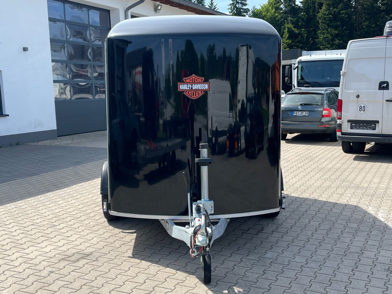 Cheval Liberte C7 2000KG Motorradanhänger Kofferanhänger - Motorszállító utánfutó: 4 kép. Cheval Liberte C7 2000KG Motorradanhänger Kofferanhänger - Motorszállító utánfutó: 4 kép.