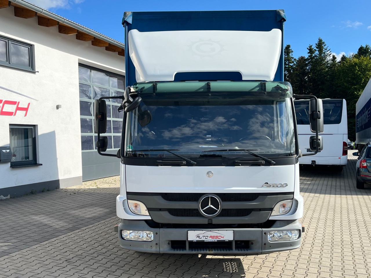Mercedes-Benz Atego 818 Klima Sperre 74100KM 2,70 Ladehöhe - Ponyvás kisteherautó: 3 kép. Mercedes-Benz Atego 818 Klima Sperre 74100KM 2,70 Ladehöhe - Ponyvás kisteherautó: 3 kép.