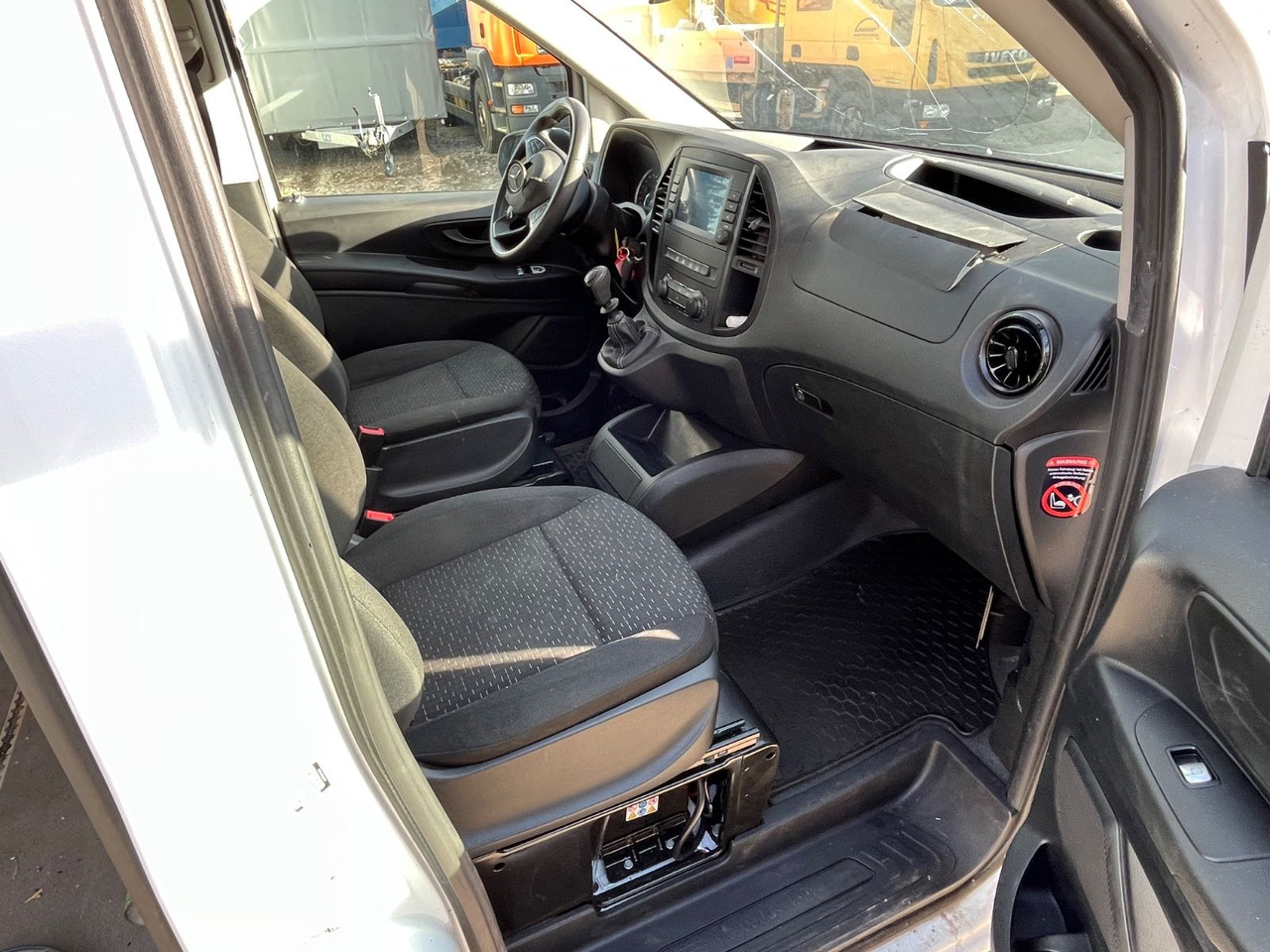 Kis furgon Mercedes-Benz Vito 116CDI 53384KM: 12 kép.