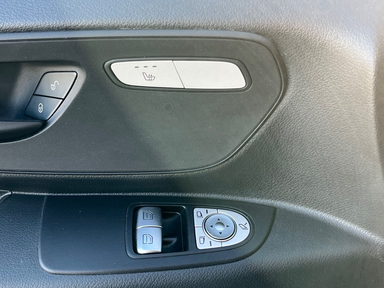 Kis furgon Mercedes-Benz Vito 116CDI 53384KM: 14 kép.