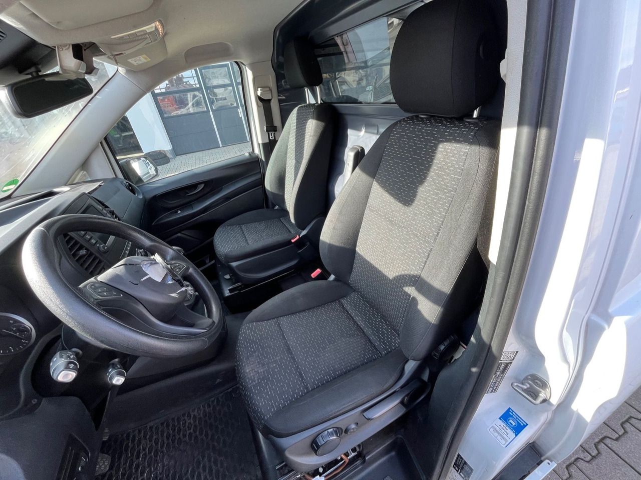 Kis furgon Mercedes-Benz Vito 116CDI 53384KM: 19 kép.