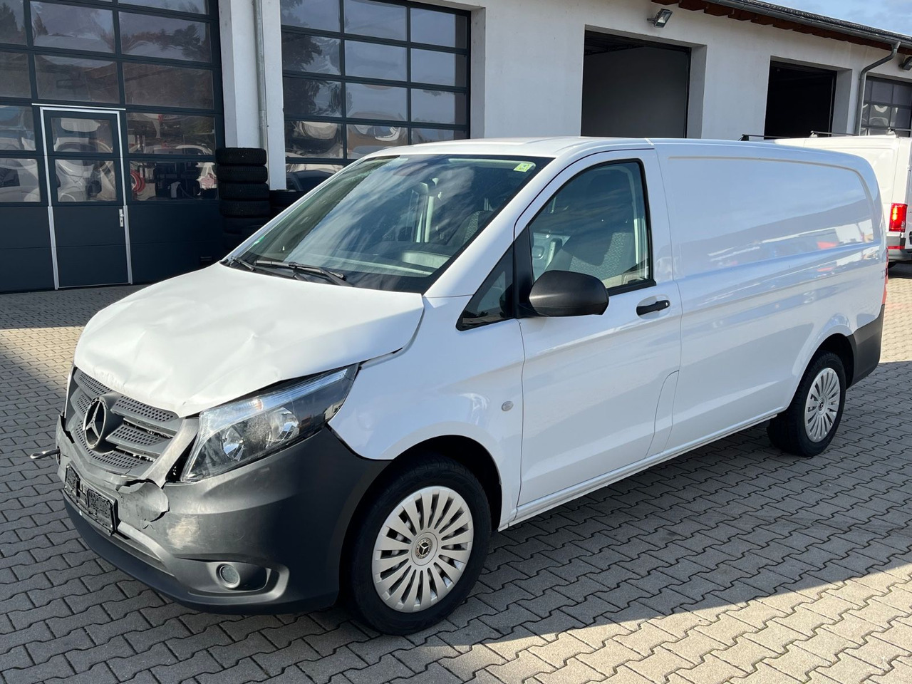 Mercedes-Benz Vito 116CDI 53384KM - Kis furgon: 1 kép. Mercedes-Benz Vito 116CDI 53384KM - Kis furgon: 1 kép.