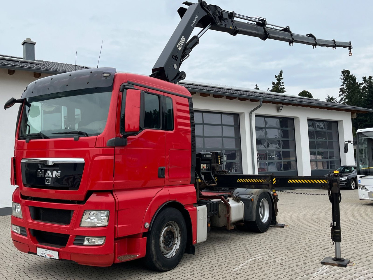 MAN TGX 18.400 mit Kran HIAB 288E P-5 HIPRO - Nyergesvontató: 1 kép. MAN TGX 18.400 mit Kran HIAB 288E P-5 HIPRO - Nyergesvontató: 1 kép.