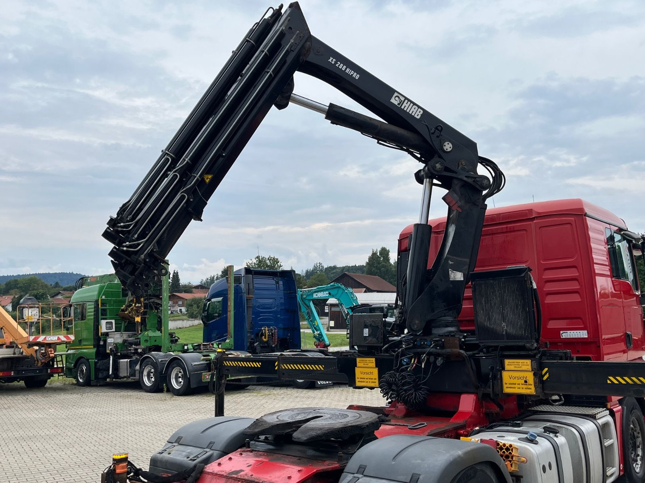 MAN TGX 18.400 mit Kran HIAB 288E P-5 HIPRO - Nyergesvontató: 5 kép. MAN TGX 18.400 mit Kran HIAB 288E P-5 HIPRO - Nyergesvontató: 5 kép.