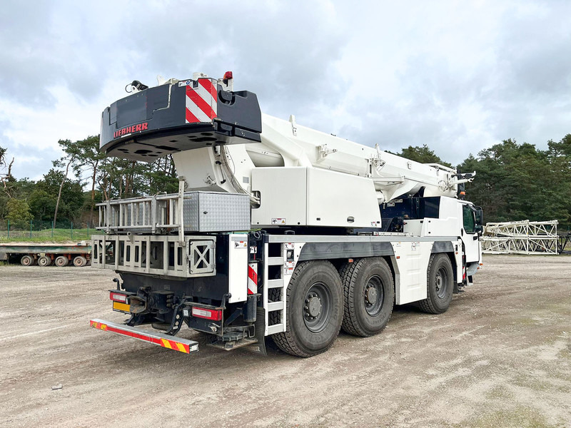 Liebherr LTM 1060-3.1 - Autódaru: 2 kép. Liebherr LTM 1060-3.1 - Autódaru: 2 kép.