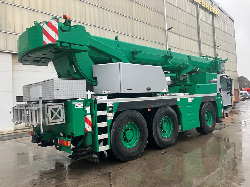 Liebherr LTM 1060-3.1 - Autódaru: 2 kép. Liebherr LTM 1060-3.1 - Autódaru: 2 kép.