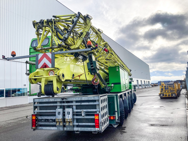 Liebherr MK 110 - Autódaru: 2 kép. Liebherr MK 110 - Autódaru: 2 kép.