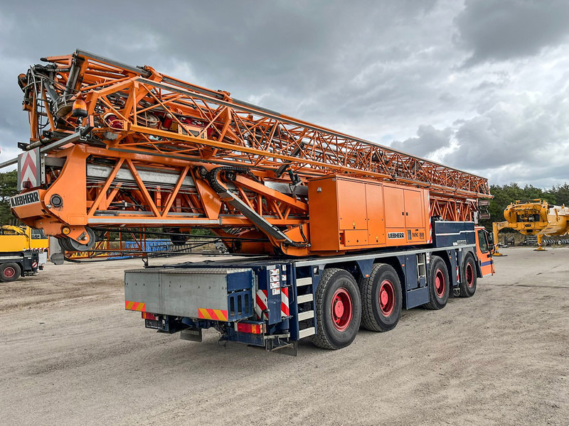 Liebherr MK 88 - Autódaru: 2 kép. Liebherr MK 88 - Autódaru: 2 kép.
