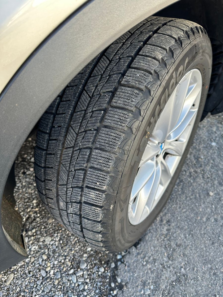 BMW X3 Baureihe X3 xDrive 30 d - Terepjáró/ SUV: 4 kép. BMW X3 Baureihe X3 xDrive 30 d - Terepjáró/ SUV: 4 kép.