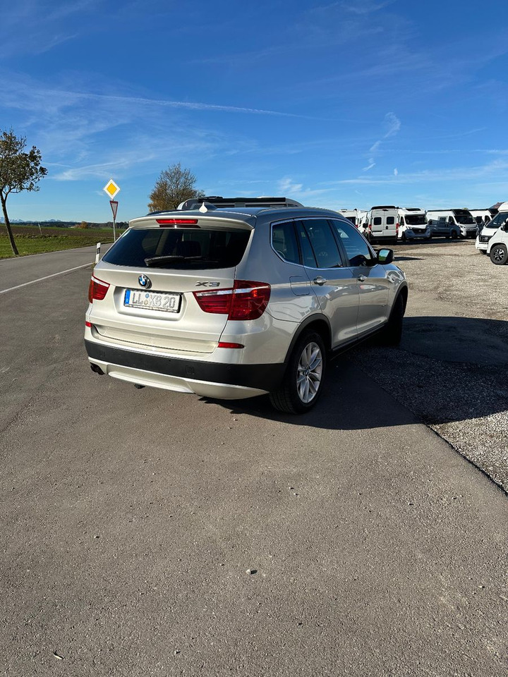 BMW X3 Baureihe X3 xDrive 30 d - Terepjáró/ SUV: 5 kép. BMW X3 Baureihe X3 xDrive 30 d - Terepjáró/ SUV: 5 kép.