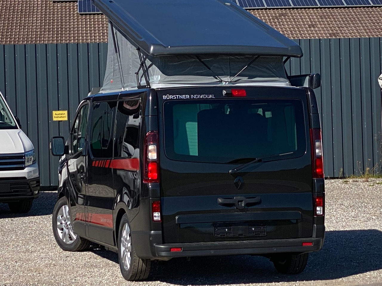Bürstner Playa Limited C 500, 5 Sitze - Kempingautó: 5 kép. Bürstner Playa Limited C 500, 5 Sitze - Kempingautó: 5 kép.