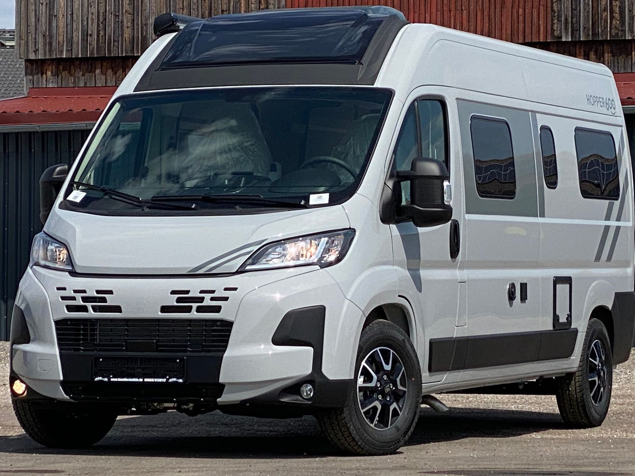 Carado CV 600 Dieselheizung,Skyroof,Autmatik, whiteLabl - Kempingautó: 1 kép. Carado CV 600 Dieselheizung,Skyroof,Autmatik, whiteLabl - Kempingautó: 1 kép.