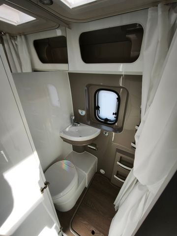 Új Kempingautó Hobby Vantana De Luxe K60 FT *Markise*Navi*RFK*KLIMA: 17 kép.